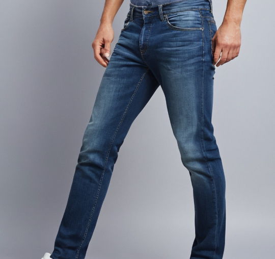 Diesel Dark Blue Clean Wash Slim Fit Jeans – No Rips, Timeless Style