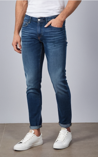 Diesel Dark Blue Clean Wash Slim Fit Jeans – No Rips, Timeless Style